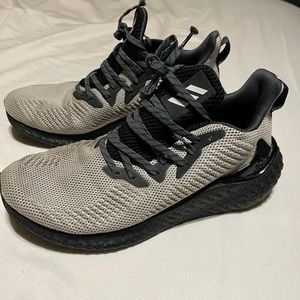 Men Adidas Shoes (Size 9)